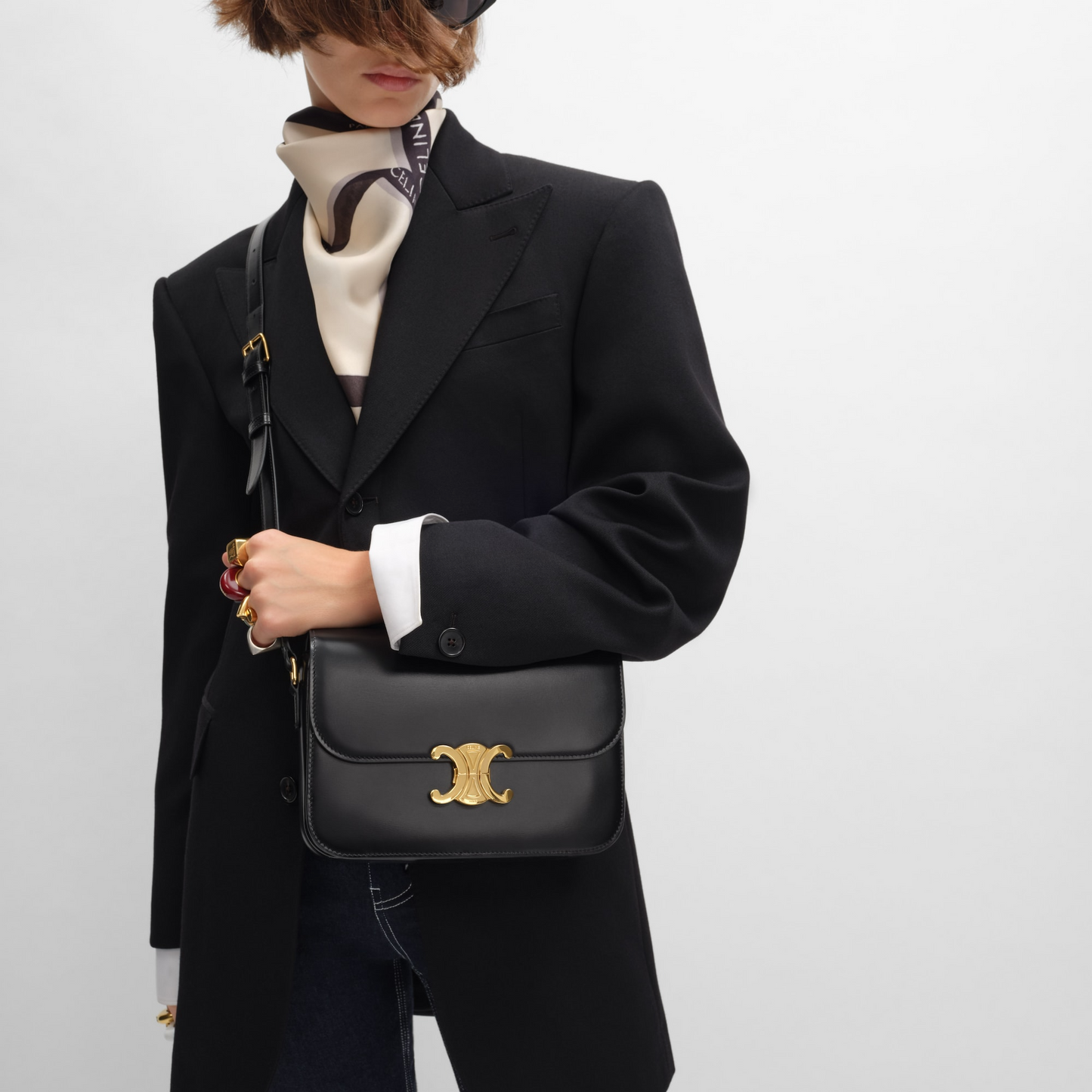 CLASSIQUE TRIOMPHE BAG - BLACK