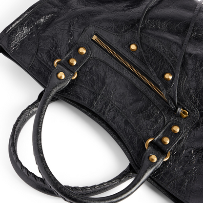 Le City Bag Medium in Black - Aged Gold Hardware