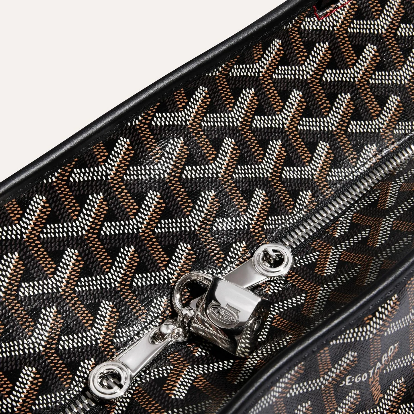 Artois GM Bag